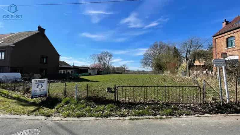 Bouwgrond Lierde - Open Bebouwing of 2 Hobbyruimtes