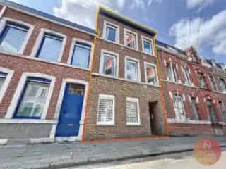 Huis Gemengd Gebruik Te Koop Chenee 3 Appartementen Hoge Huuropbrengst