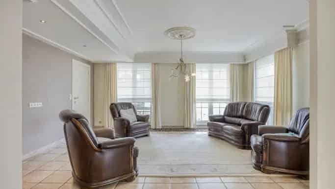 Huis te koop Oudsbergen: Ruime gezinswoning centraal gelegen