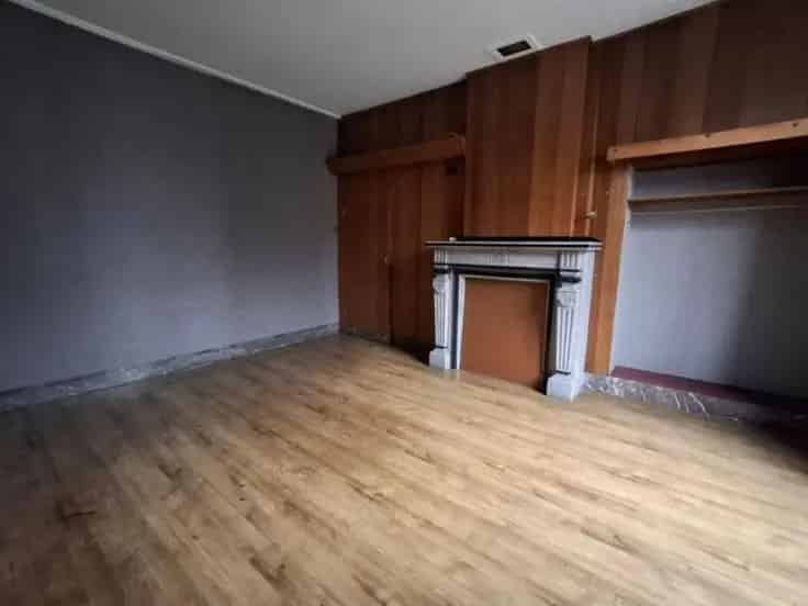 Dorpshuis met Tuin en Mogelijkheid tot Wonen en Werken