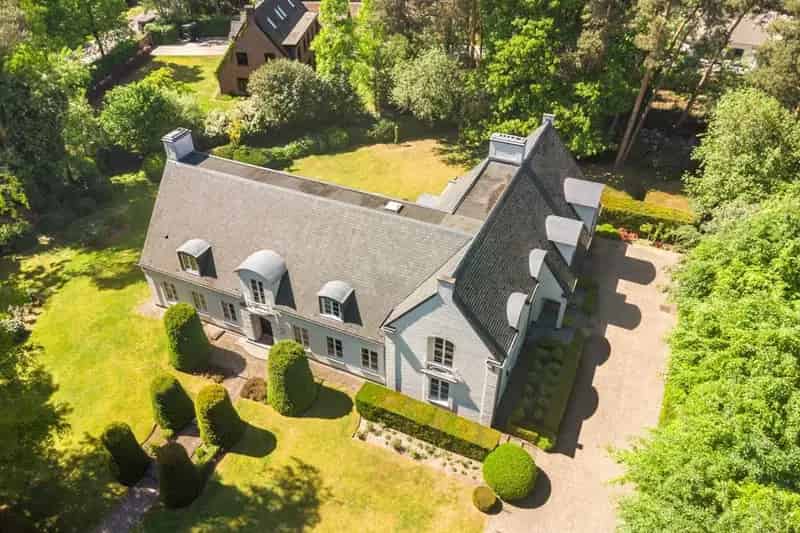 Doktersvilla met praktijkruimte Koningshof