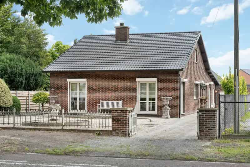 Huis te koop: Instapklare woning met 3 slaapkamers en tuin