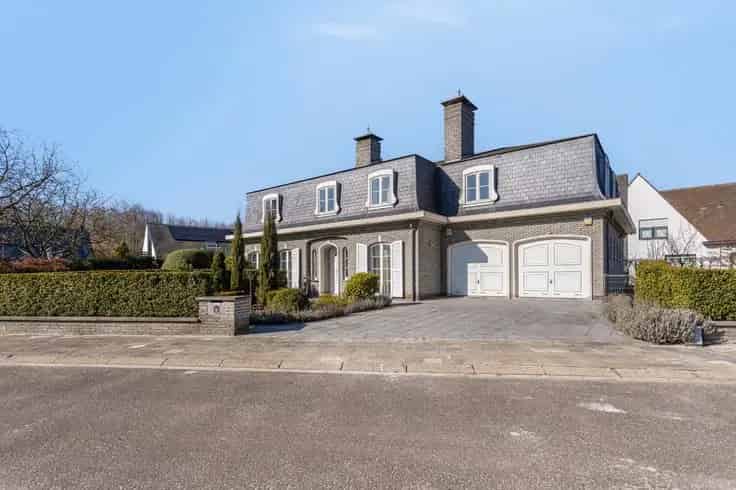 Villa te Koop Linkeroever - Ruime gezinswoning nabij Sint-Annabos