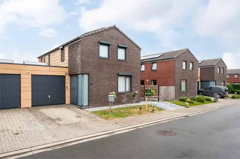 Huis te koop Ruiselede: 3 slaapkamers, garage, energiezuinig