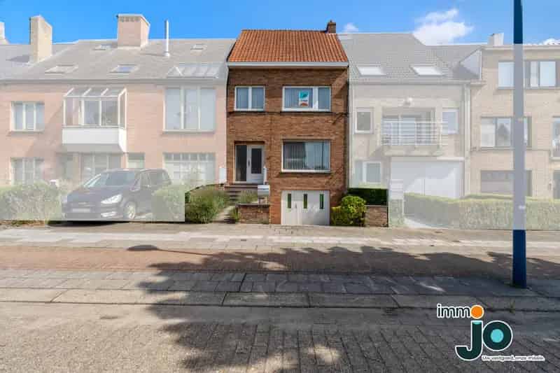 Huis te huur Mariakerke: Ruime gezinswoning met diepe tuin en garage
