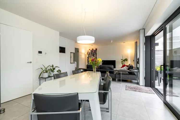 Appartement te koop Hasselt  instapklaar gelijkvloers 2 slaapkamers ruim terras