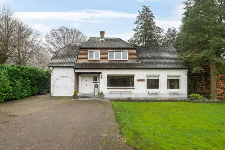 Huis Te Koop: Charmante Villa in 's-Gravenwezel