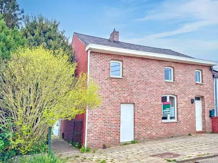 Huis te koop: 3 slaapkamers, tuin, te renoveren