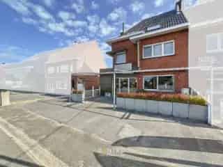 Huis te koop Torhout 240m² 2 slaapkamers garage tuin