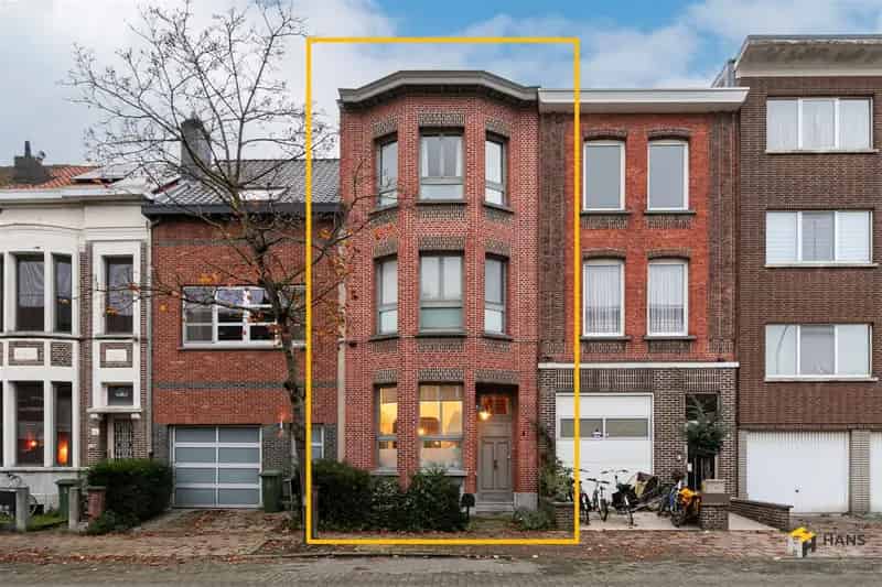 Huis te huur Merksem 3 slaapkamers 2 badkamers 213m²