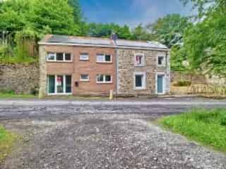 Huis te koop Marchin 4 gevels grote tuin