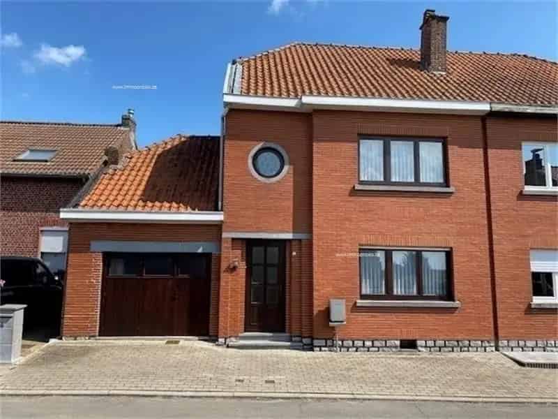 Te renoveren woning Velm 3 slaapkamers ruime tuin