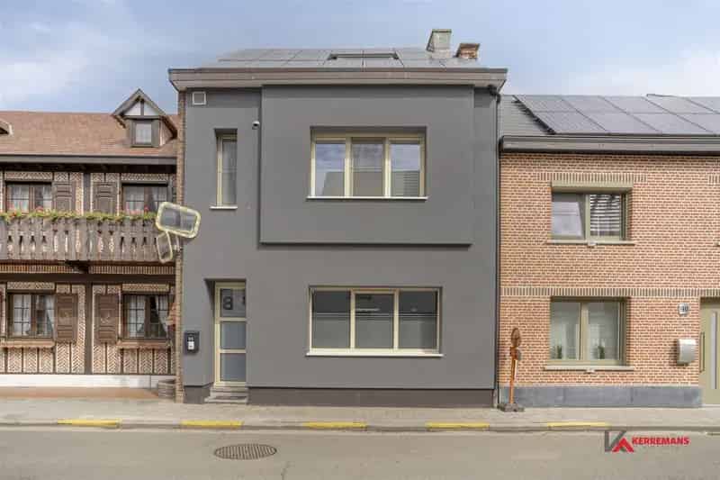 Huis te huur: Instapklare 3 Slaapkamers, Tuin en Zonnepanelen