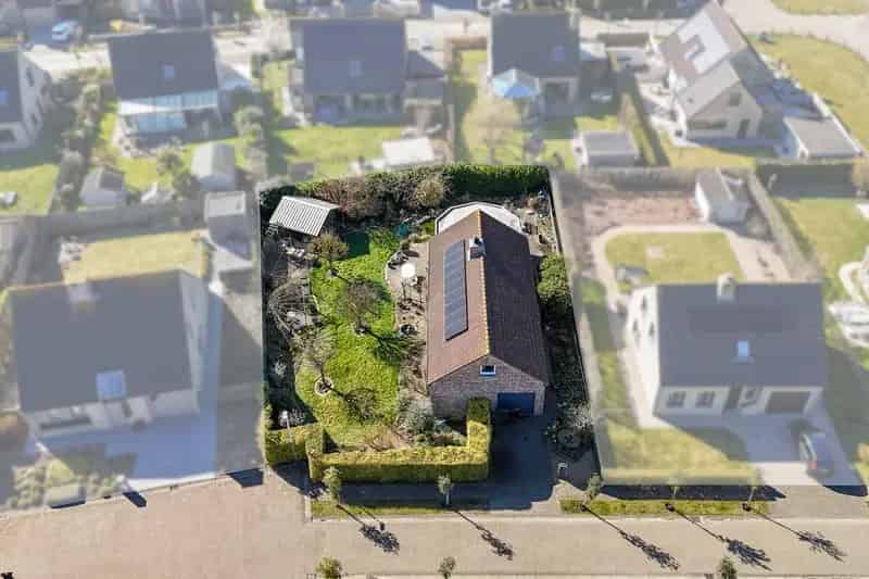 Ruime woning Oudenburg zongerichte tuin