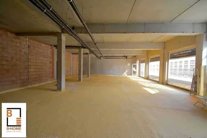 Handelsgelijkvloers 148m² Centrum Boterstad