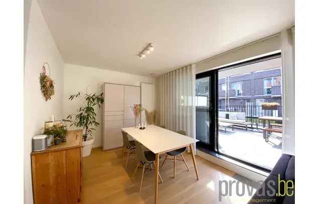 Huur 2 slaapkamer appartement van 95 m² in Antwerp