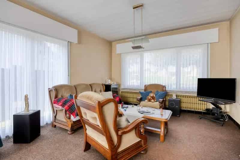 Vrijstaande woning met 3 slpks op een prachtig perceel van 1.060 m² !