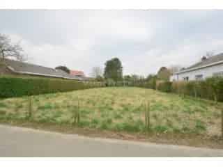 Bouwgrond Wezembeek-Oppem 7a 85ca 4 Gevelwoning