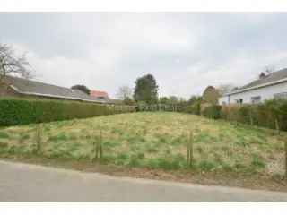 Bouwgrond Wezembeek-Oppem 7a 85ca 4 Gevelwoning