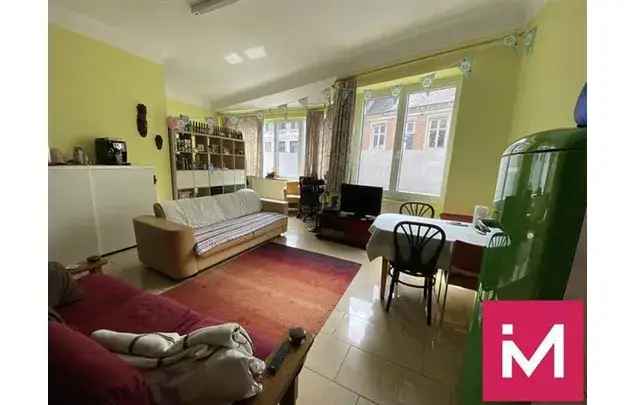 Huur 1 slaapkamer appartement van 43 m² in Namur