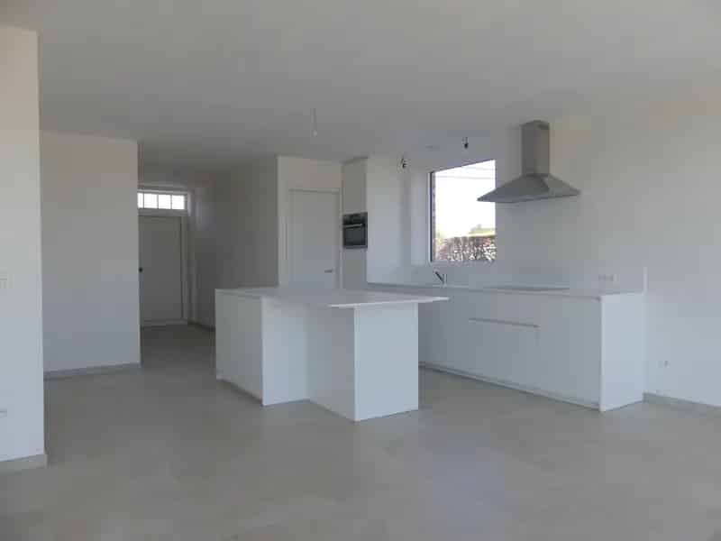 Huis te huur Bovekerke: Lichtrijke nieuwbouwwoning met tuin en garage