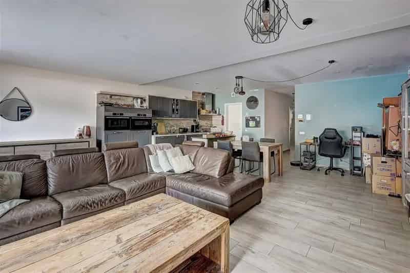 Gelijkvloers Appartement te Koop Waasmunster