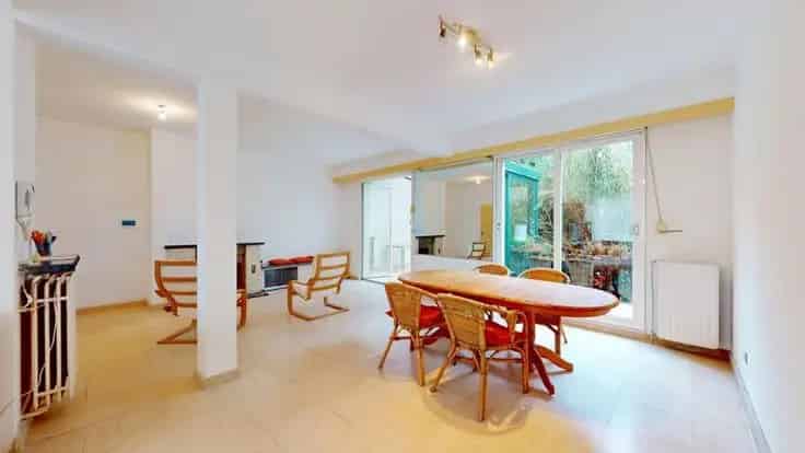 Huis Te Koop Woluwe-Saint-Lambert 5 slaapkamers Tuin Garage