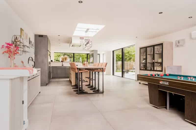 Huis te huur Eeklo 4 slaapkamers gerenoveerd 323m2