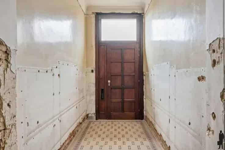 Huis Te Koop: Gestripte Woning Klaar Voor Opbouw
