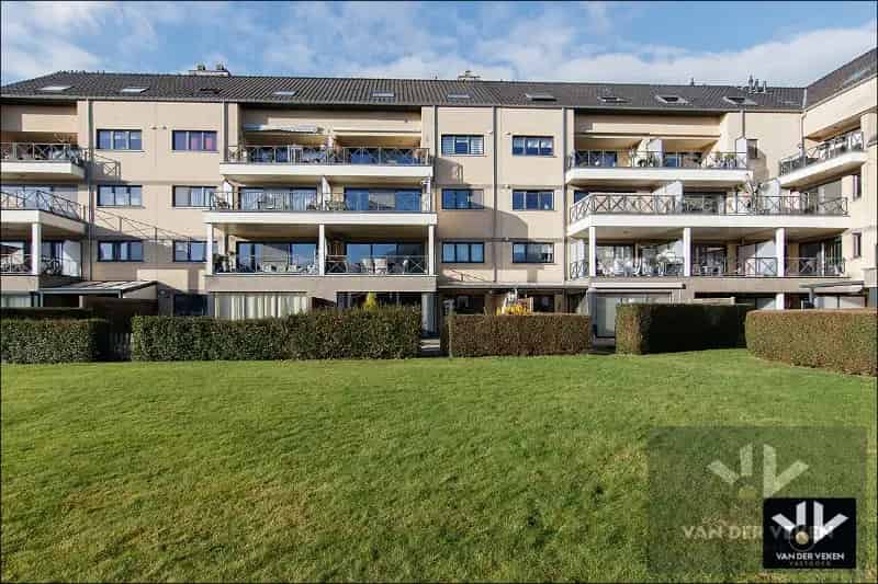 Ruim Appartement Kortessem Tuin Terras 2 slaapkamers