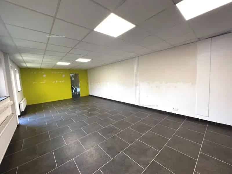 Handelspand te Huur Geel 180m² Gerenoveerd