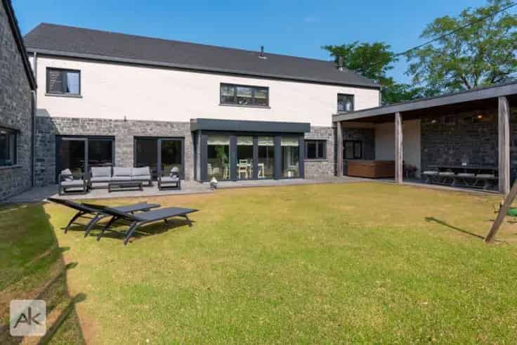 Moderne Villa te Koop Neupre 5 slaapkamers Appartement