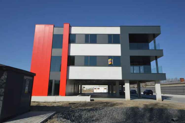 Nieuwbouwkantoran met Parking Nabij E40