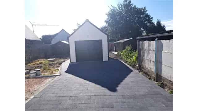 Huis te huur: Gerenoveerde woning met 3 slaapkamers en tuin