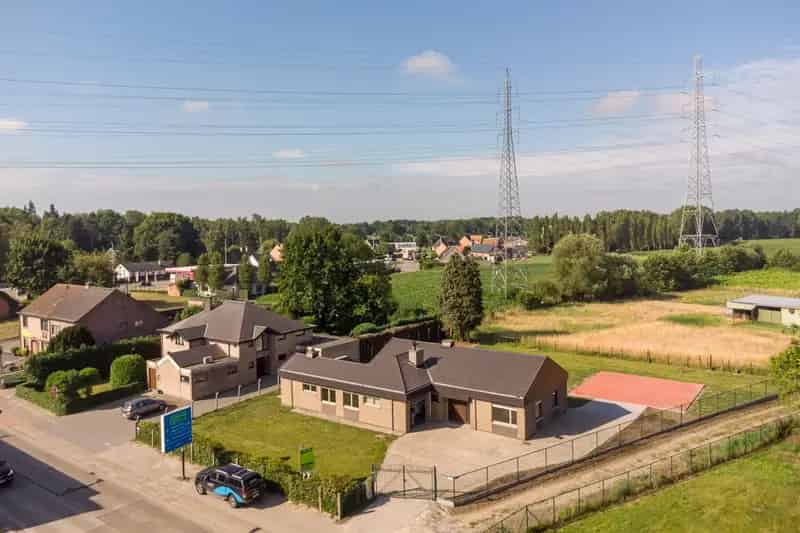 Bungalow 1824m² Perceel in het Groen