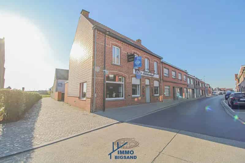 Handelspand met Woning te Koop Zandvoorde