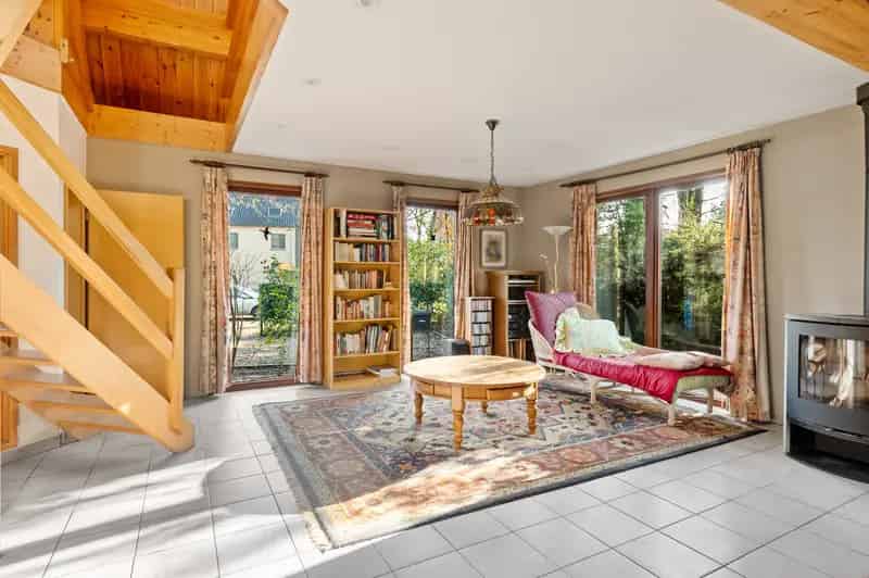 Vrijstaande Villa te Koop in Brasschaat 6 slaapkamers Grote Tuin