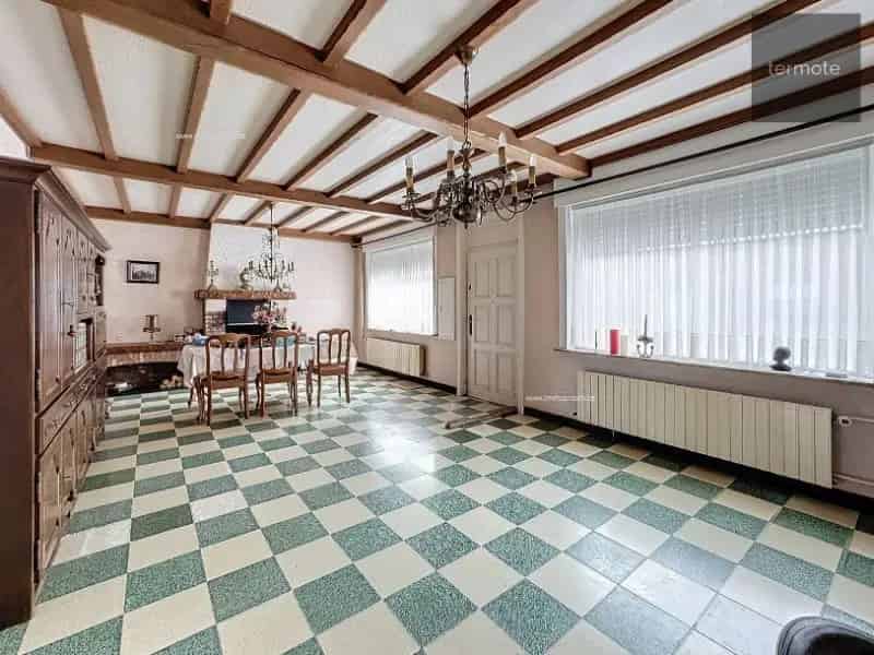 Te renoveren woning met 3 slaapkamers Desselgem