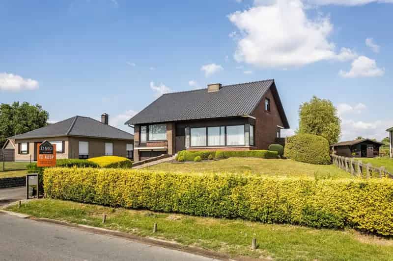 Vrijstaande woning prachtige locatie
