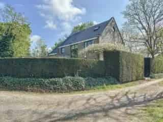 Huis te koop Lennik - Landhuis 400m² met 4 slaapkamers en tuin