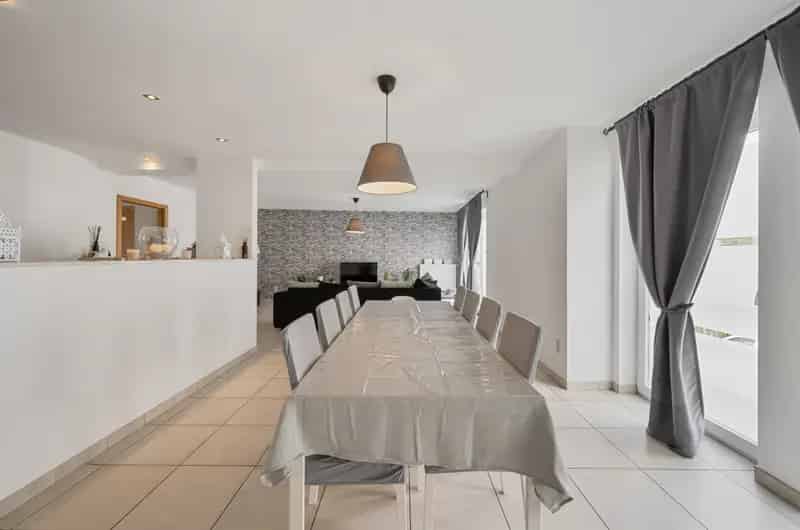 Ruim appartement 3 slaapkamers Aalst