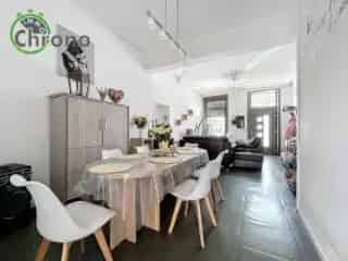 Huis te Koop Courcelles - Ruime woning met tuin en 3 slaapkamers
