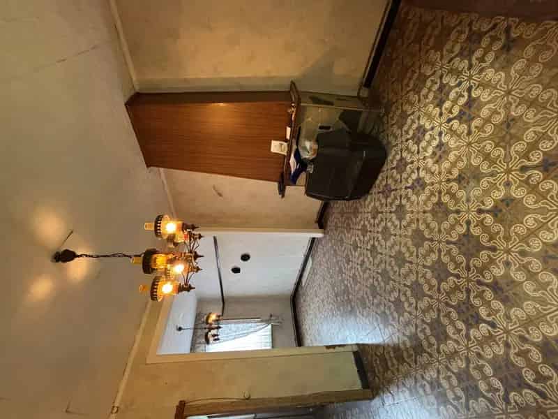 Huis te koop Menen: 3 slaapkamers, tuin, renovatieproject