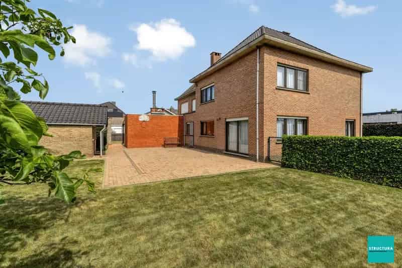 Huis te koop 4 slaapkamers grote tuin EPC C