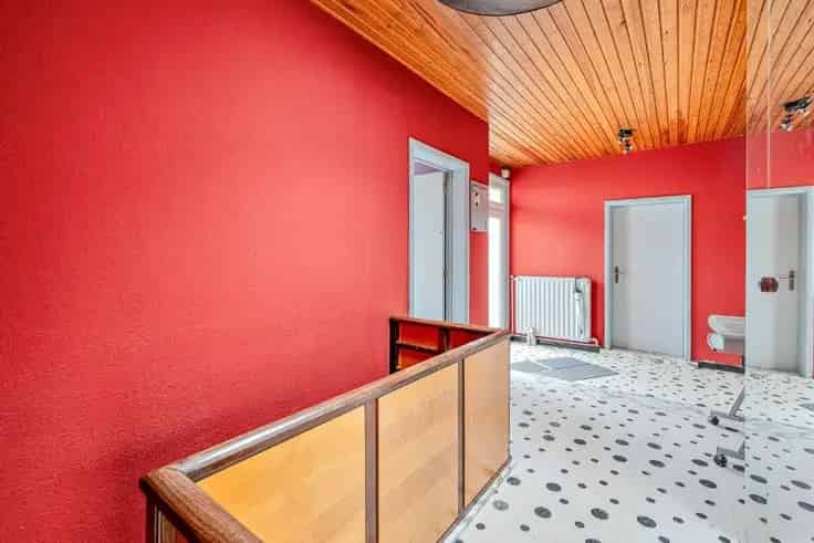 Bungalow te Koop Nederhasselt met Grote Loods en Tuin