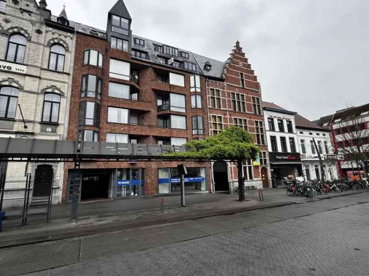 Appartement te koop 2 slaapkamers 2 terrassen Grote Markt