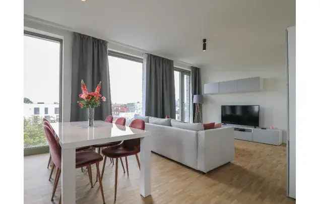 Huur 1 slaapkamer appartement van 77 m² in Antwerp