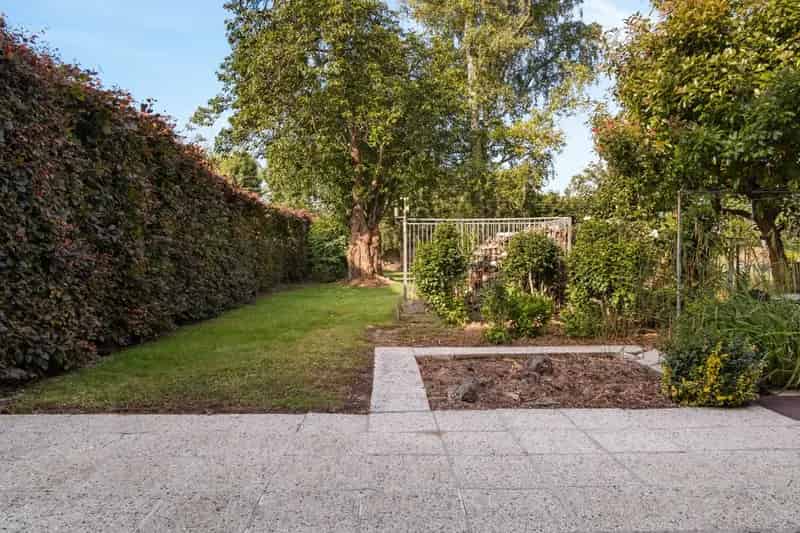 Dokterswoning 5 SLPK Praktijkruimte Lift Garage Grote Tuin