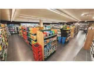 Handelsfonds te Koop Sint-Michiels - Ruime Winkel met Woonst