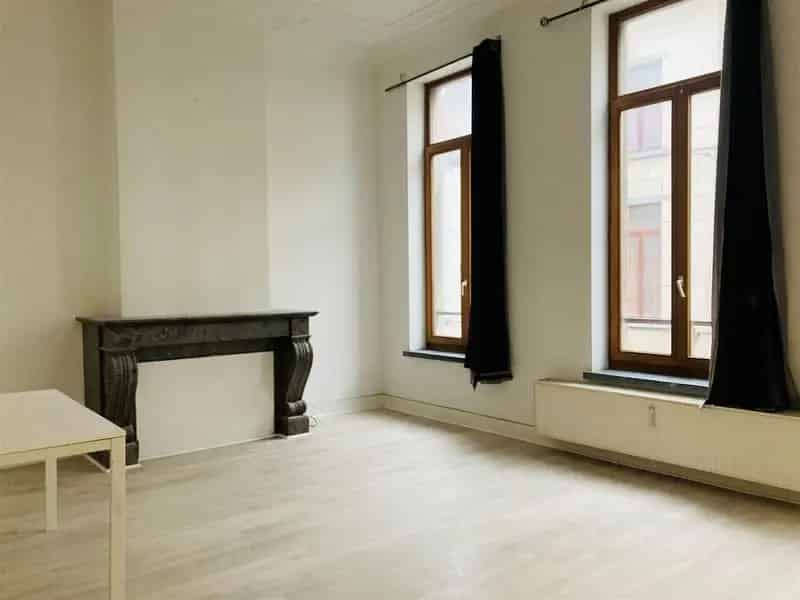Gerenoveerd Huis 5 Slaapkamers 2 Terrassen Sint-Joost-ten-Noode